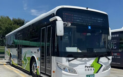 從藍天白雲到綠色永續 台中電動公車翻倍