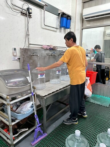 朴子就業中心推55Plus就業促進 助高齡父成家人靠山