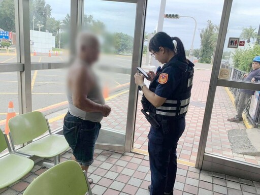 老翁誤騎機車穿越四鄉鎮 警協助返家