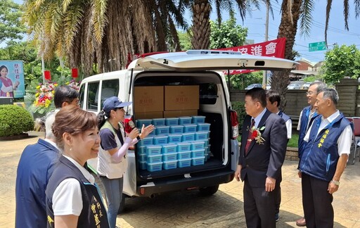 家扶5152號愛心車 載運彰化縣社會福利新里程