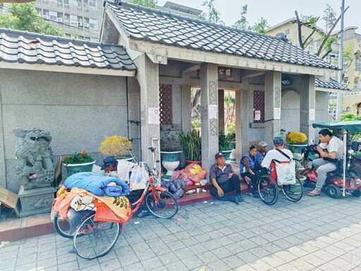 「生人勿近」!彰化成功公園長期遭街友盤踞