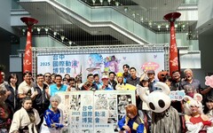 台中國際動漫博覽會 盧秀燕化身《寶可夢》小智邀漫迷共創台中傳說