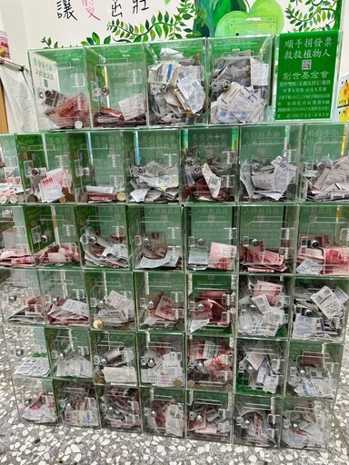 員林高中生熱情上街 大聲喊:捐發票救植物人!