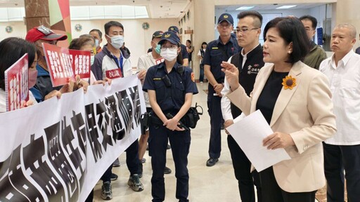 雲林民生南路人行道惹議 張麗善允諾待停車場完成再施工