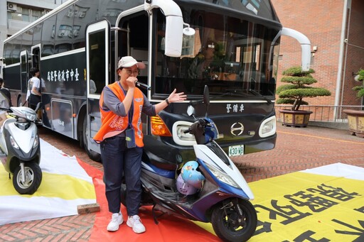 提升大學生騎車安全意識 大型車內輪差與死角親身體驗