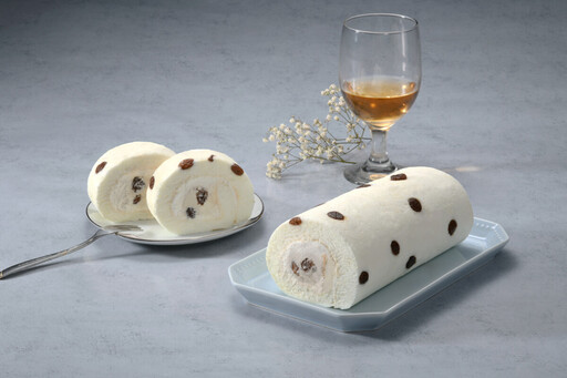 亞尼克「草莓脆皮巧克力生乳捲」粉嫩吸睛登場