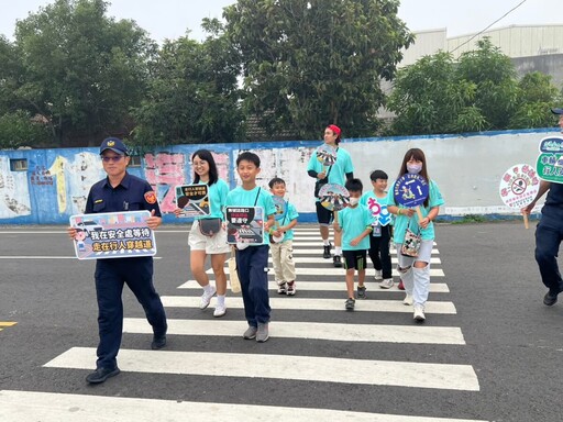 東勢親子健走登場 臺西警全力交管護行人安全
