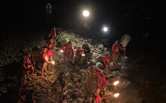 卡那卡那富族舉行河祭儀式 祈求漁獵豐收平安