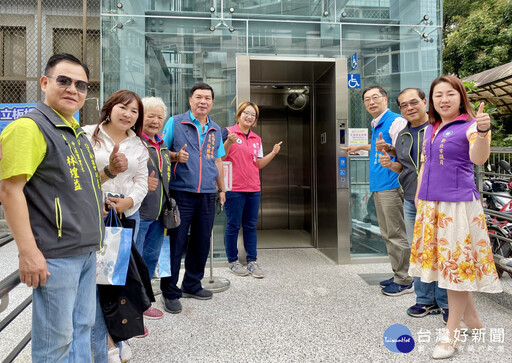 板橋國光活動中心電梯啟用 銀髮長輩樂開懷