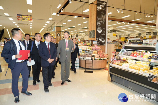 黃偉哲赴日本熊本行銷農特產 會晤熊本縣知事拓展城市外交