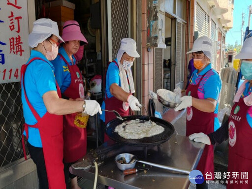 一期稻作收割 大安農會送銀髮族用餐