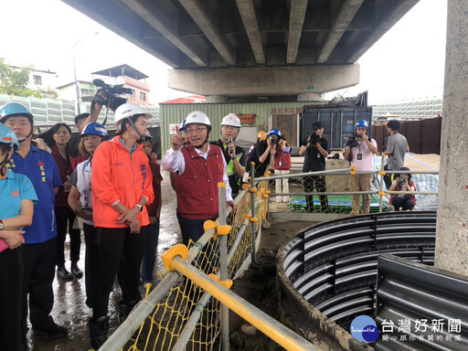 侯友宜視察浮洲橋耐震補強工程 提供市民安全道路橋梁環境