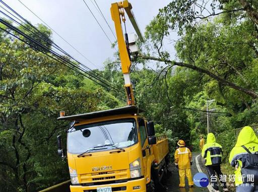 凱米颱風來襲造成停電 台電北南區處搶修拼全數復電