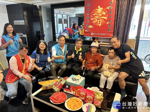 海軍陸戰隊榮民爺爺百歲壽誕 新北榮服處溫馨祝壽