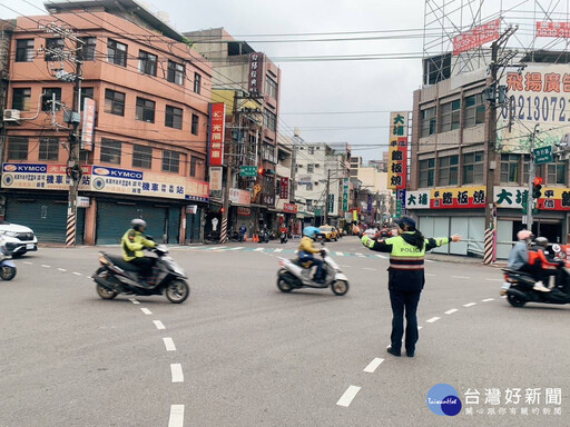 桃園景福宮慶讚中元水燈排遊行 桃警將交通疏導管制