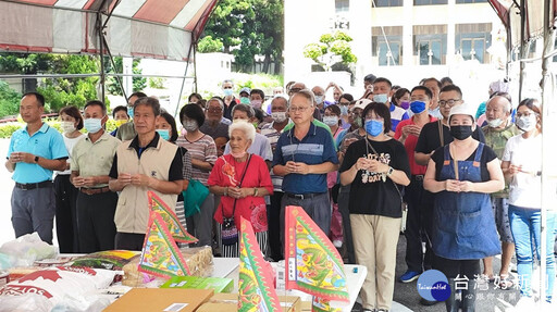 彰化榮家中元普渡祭英魂 為無形眾生與亡故榮民供奉祭品