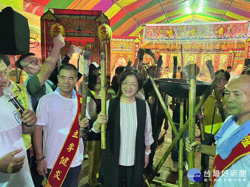 百年傳統芬園寶藏寺慶讚中元 放水燈祭水靈祈平安