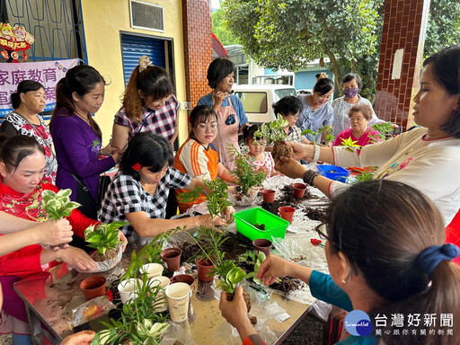 融入在地文化 新住民共作苔球慶中秋