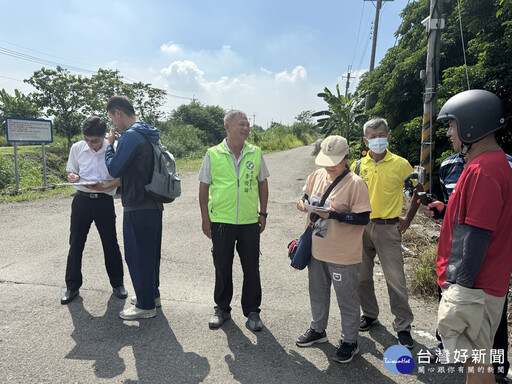 舊濁水溪堤岸道路雜草叢生影響人車視線 居民陳情議員盼改善