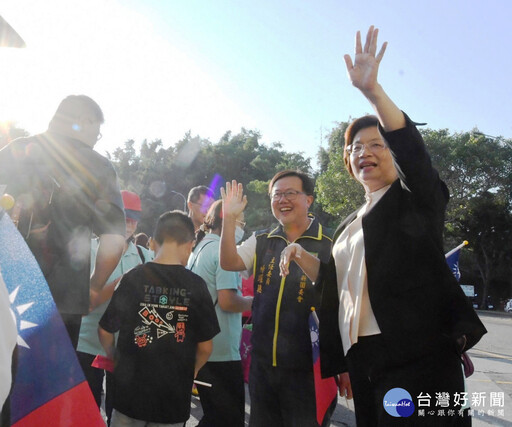 中華民國113歲生日 四千人一起健行慶生