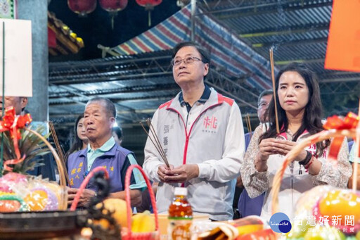 坪頂大湖福德宮恭祝顯應祖師聖誕千秋慶祝晚會 張善政感謝廟方積極投入公益