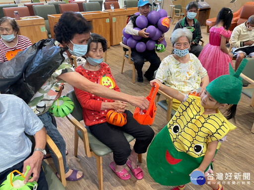 花壇秀和苑日照中心萬聖節歡樂趴 炫彩走秀長幼同樂