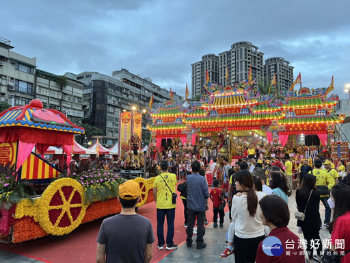 新北玄天上帝文化祭 侯友宜參拜祈求市民安居樂業