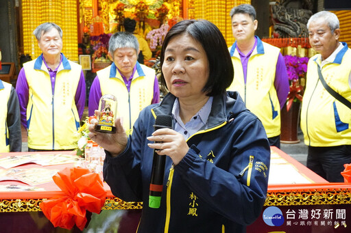 首發春聯、農民曆、海報年曆 桃市定古蹟八德三元宮提前獻上春節祝福