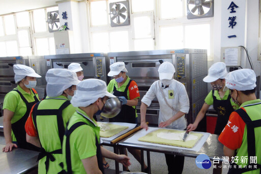 弘光科大開辦女子監獄烘焙實作班 助學員擁一技之長自立更生