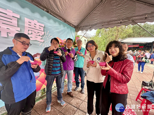 汐止中正「中繼市場」開幕 400份祈福湯圓與市民分享