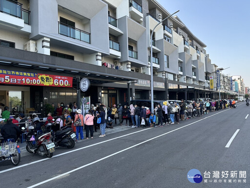 歡慶中華隊奪冠 嘉義市涼麵店免費發送600份套餐