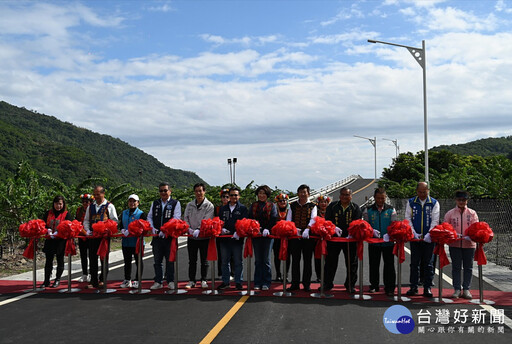 台東愛國蒲聯外替代道路通車 饒慶鈴：續提升地方建設 給鄉親安全回家路