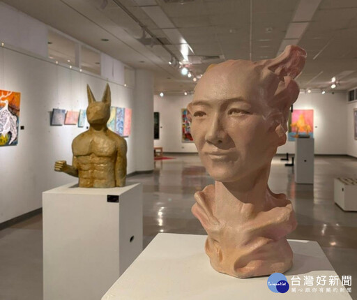 長榮大學美術系系展 展出58件精彩學生作品