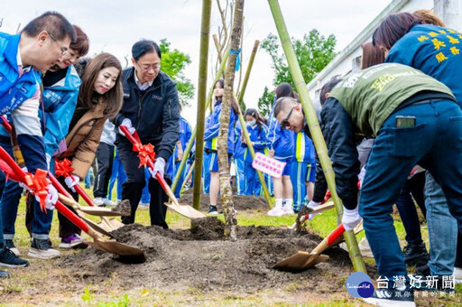 悅新建設捐贈128株櫻花樹 張善政：感謝為桃園城市增添色彩