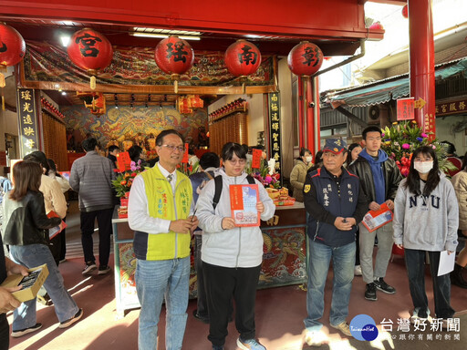 南瑤宮頒發媽祖信徒子女獎學金 彰化市長勉勵傳承慈悲精神