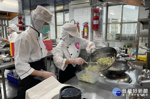 在地食材結合創意廚藝 蘇俊賓推桃園營養午餐廚神大賽