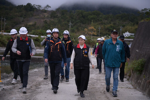 重視鄉親通行安全 徐榛蔚視察南區多座大橋便道 確保農曆年前完工通行