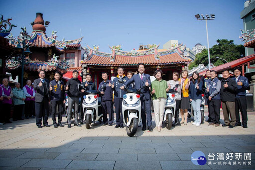 新竹關帝廟捐贈電動巡邏機車 提升警員打擊犯罪能力