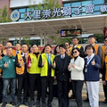 大里崇光獅子會捐建醫院2候車亭 提供民眾舒適搭乘環境