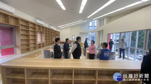 岸裡國小圖書室暨市民活動中心全新完工 楊瓊瓔開箱讚共享典範