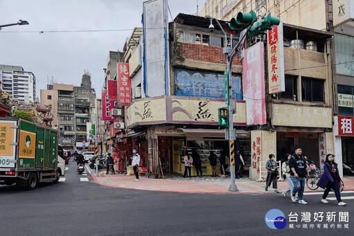 桃園首處人本示範街區第一階段提前完工 景福宮參香逛街都好行