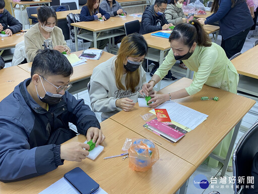 體驗越南年味 新住民手作「越南粽羊毛氈鑰匙圈」