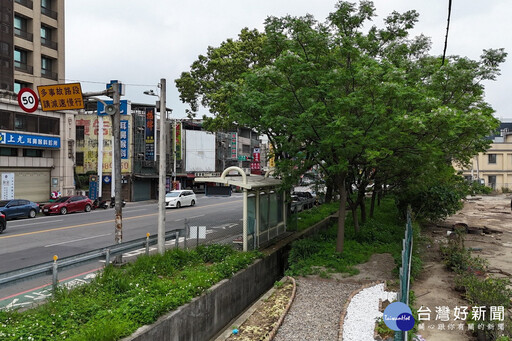 桃市府「社區規劃師」秀創意 八德瑞泰里閒置空地變候車綠廊微型菜園