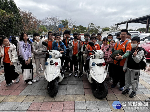 草屯警分局小小警察體驗 陪伴學童歡度寒假