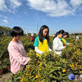 開學日福德國小畢業生 用惜食桔醬實現圓夢助學計畫