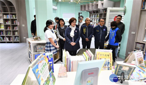 彰化改造27所學校圖書館 書福悅讀圖書館5校聯合啟用