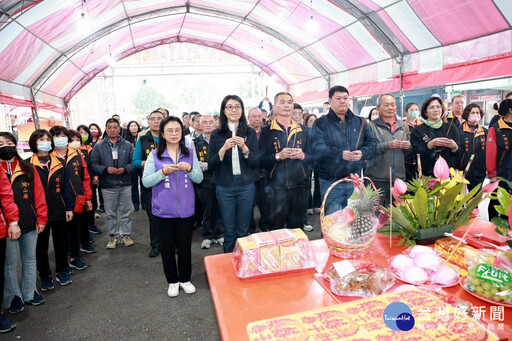 永隆開山廟歡慶開山聖王聖誕暨重建142週年 許淑華獻香祈福