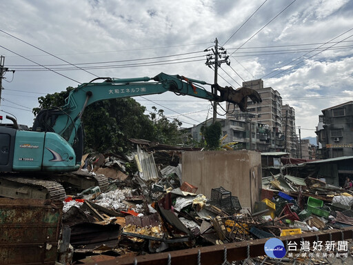 打造新北美樂地 工務局鐵腕拆除占用國有地違建