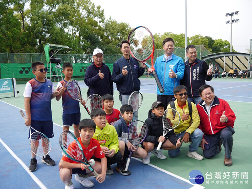 第76屆金木、天爵盃全國軟式網球錦標賽 600多名選手以球會友一起競技