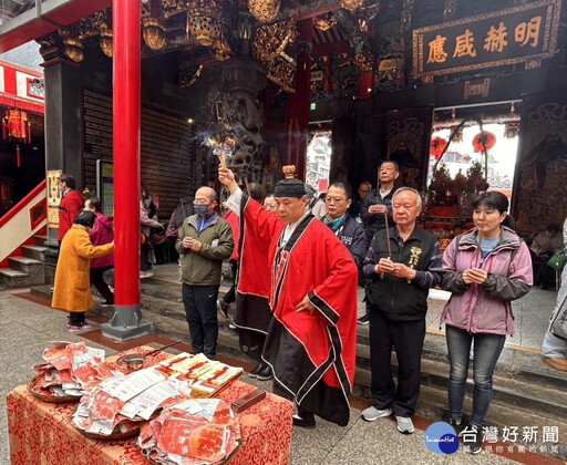 萬張祈福卡升空 2025台灣燈會祝願直達天際